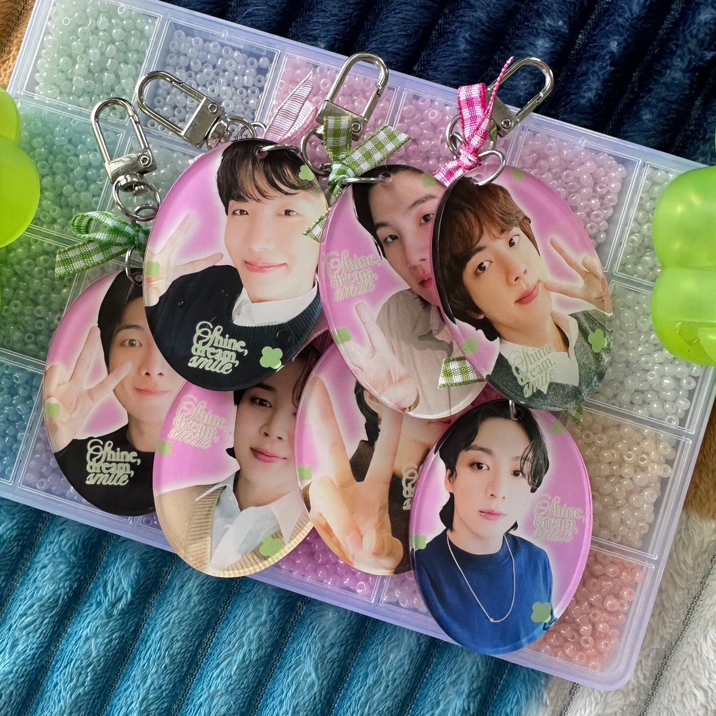 BTS - SHINE, DREAM SMILE, KEYCHAINS