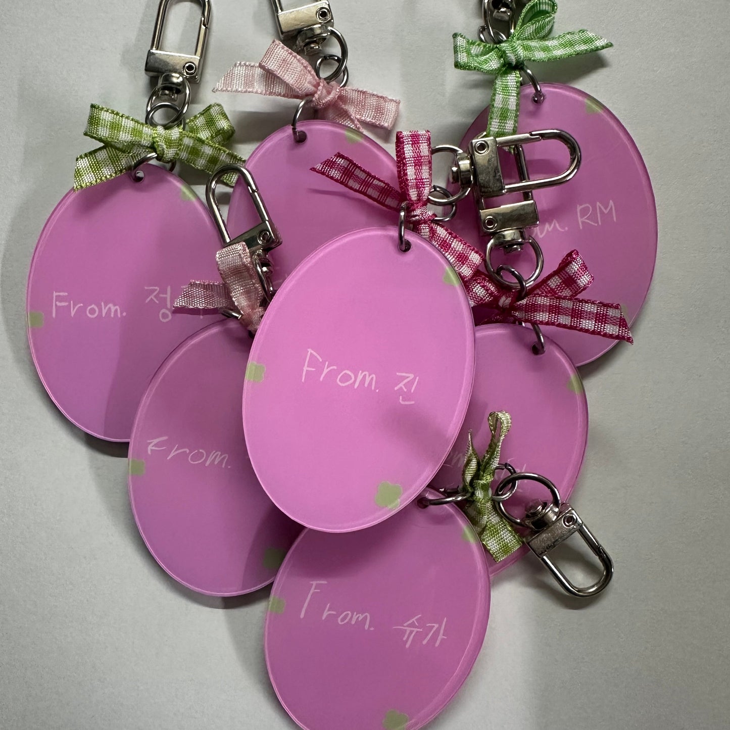 BTS - SHINE, DREAM SMILE, KEYCHAINS